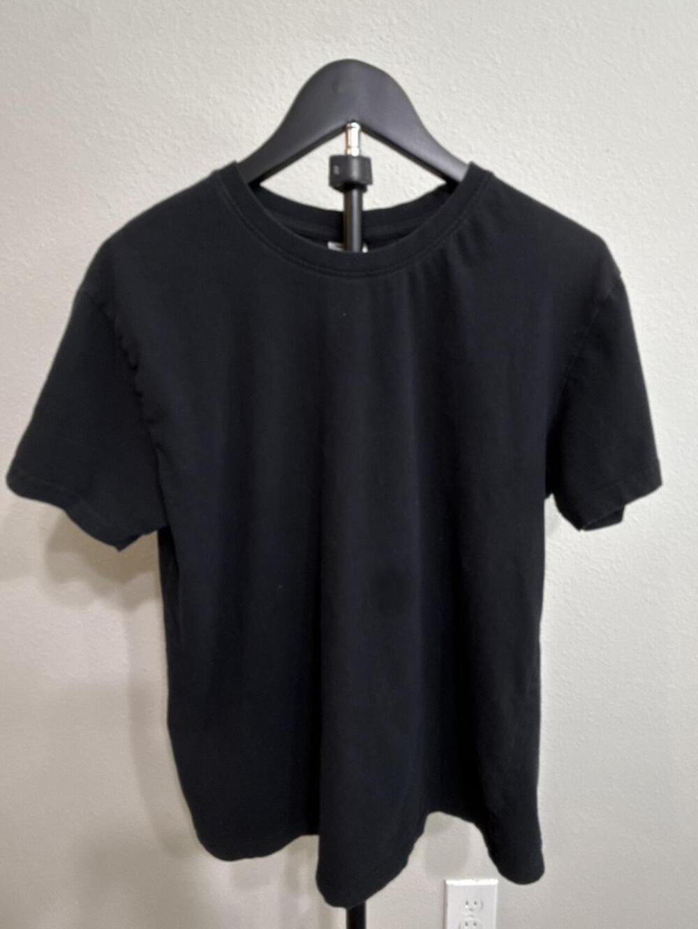 Men's Black Tshirt